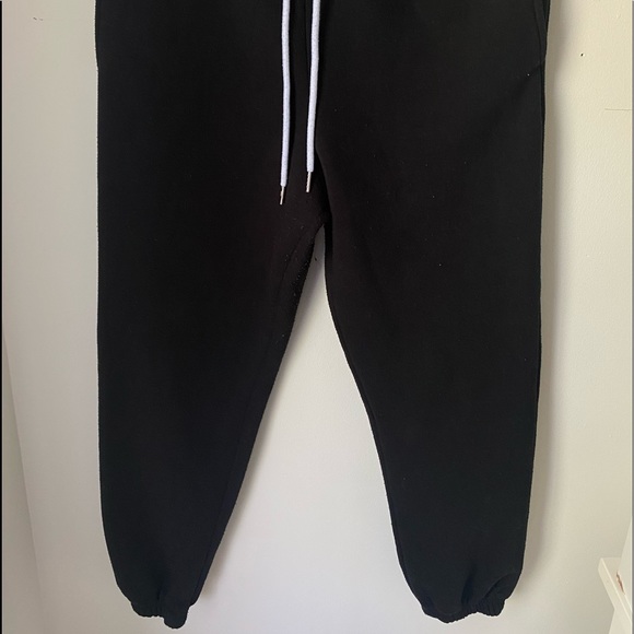Very comfy black sweatpants - Picture 2 of 3